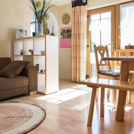 Cozy Near Ski Area In Gogel * 施泰因加登
